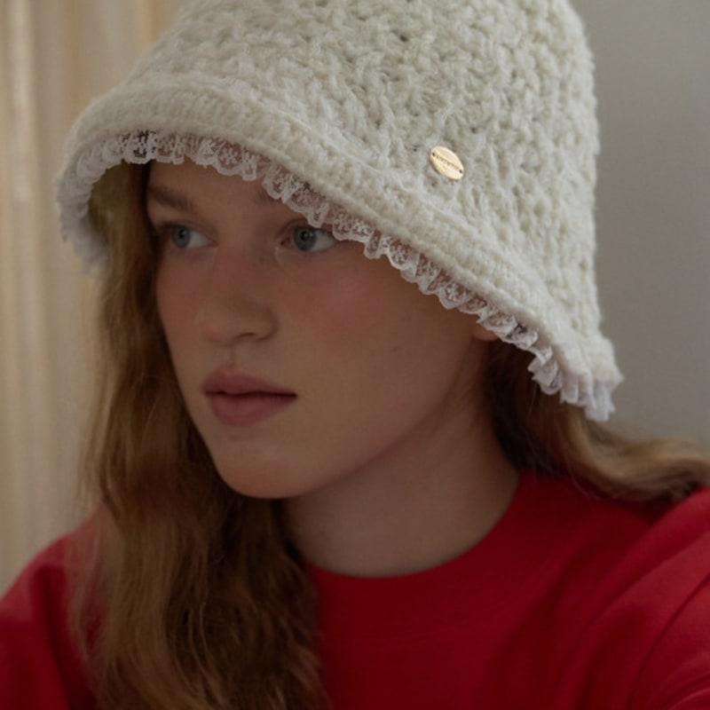 

ANOETIC LACE KNIT BUCKET HAT_IVORY IVORY