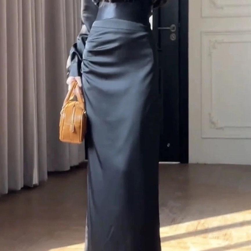 

Французский атлас Приталенный комплект с длинным рукавом и юбкой миди с высокой талией S