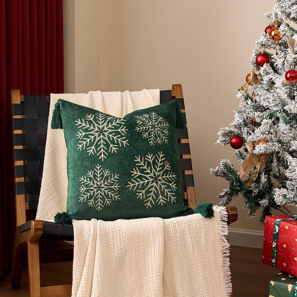 Snowflake Embroidered Throw Pillow Covers for Couch Christmas New Year Holiday Decorative Cushion Case Home Decor 45x45 cm 2 Pack