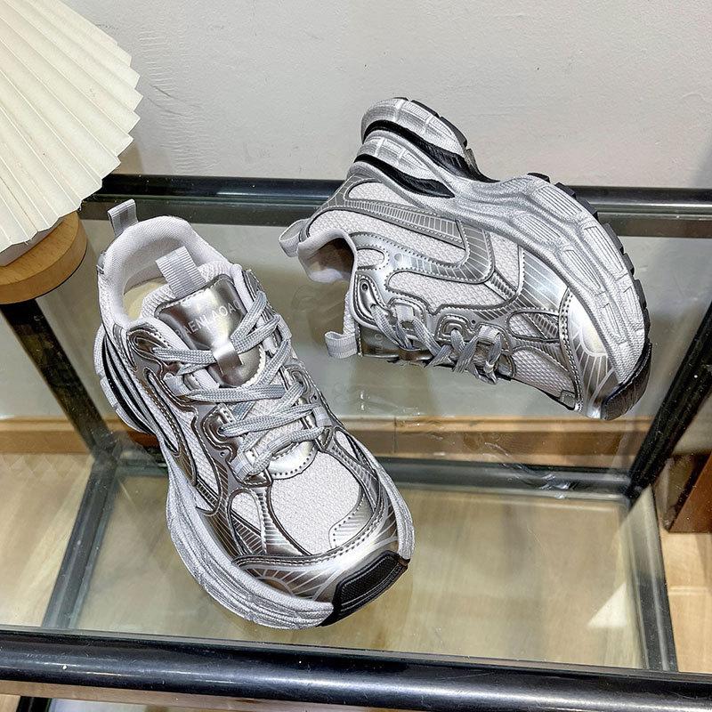 

Platform muffin small man versatile casual shoes sports shoes women s spring and autumn new height-increasing Paris dad shoes 40