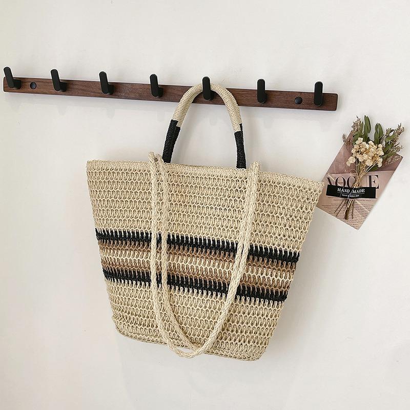 

New summer shoulder bag splicing striped straw bag women s popular fashion simple tote bag messenger bag покинуть белый