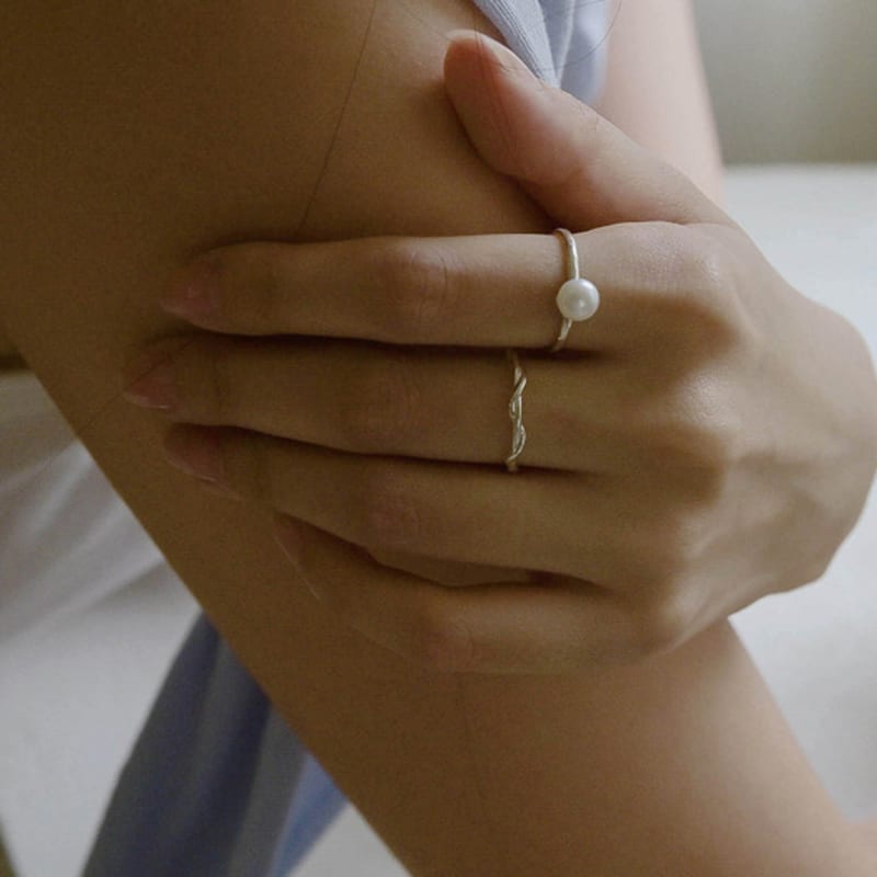 Retro Finger Thorn_SR21