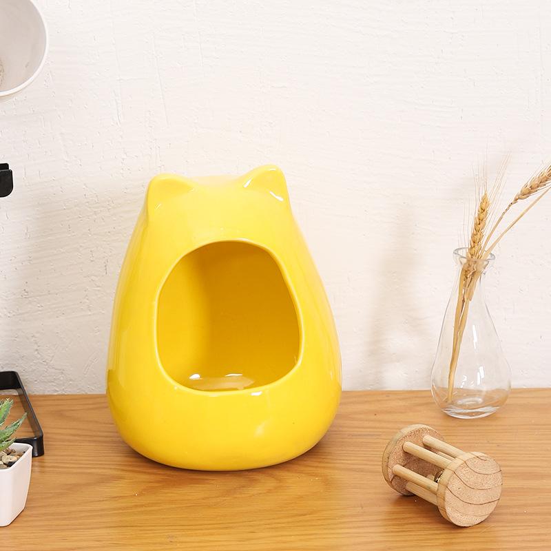 

Large Pet Ceramic Nest Dragon Cat Dutch Pig Guinea Pig Hedgehog Heat Relieving and Cooling Ceramic Ice Nest for home decoration жёлтый