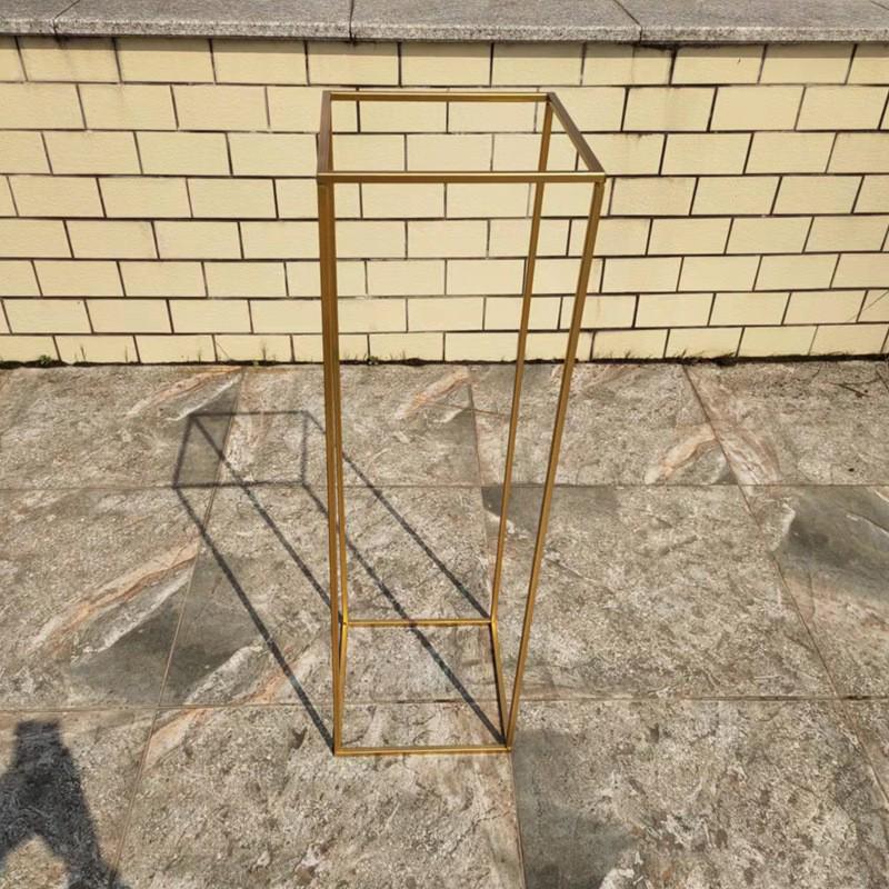 Wedding Iron Art Aisle Markers: Square Frame Flower Column Ornaments