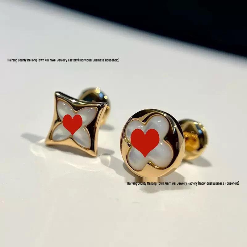 Európai és Amerikai Négylevelű Lóhere Gyémánt és Gyöngyház Karkötő