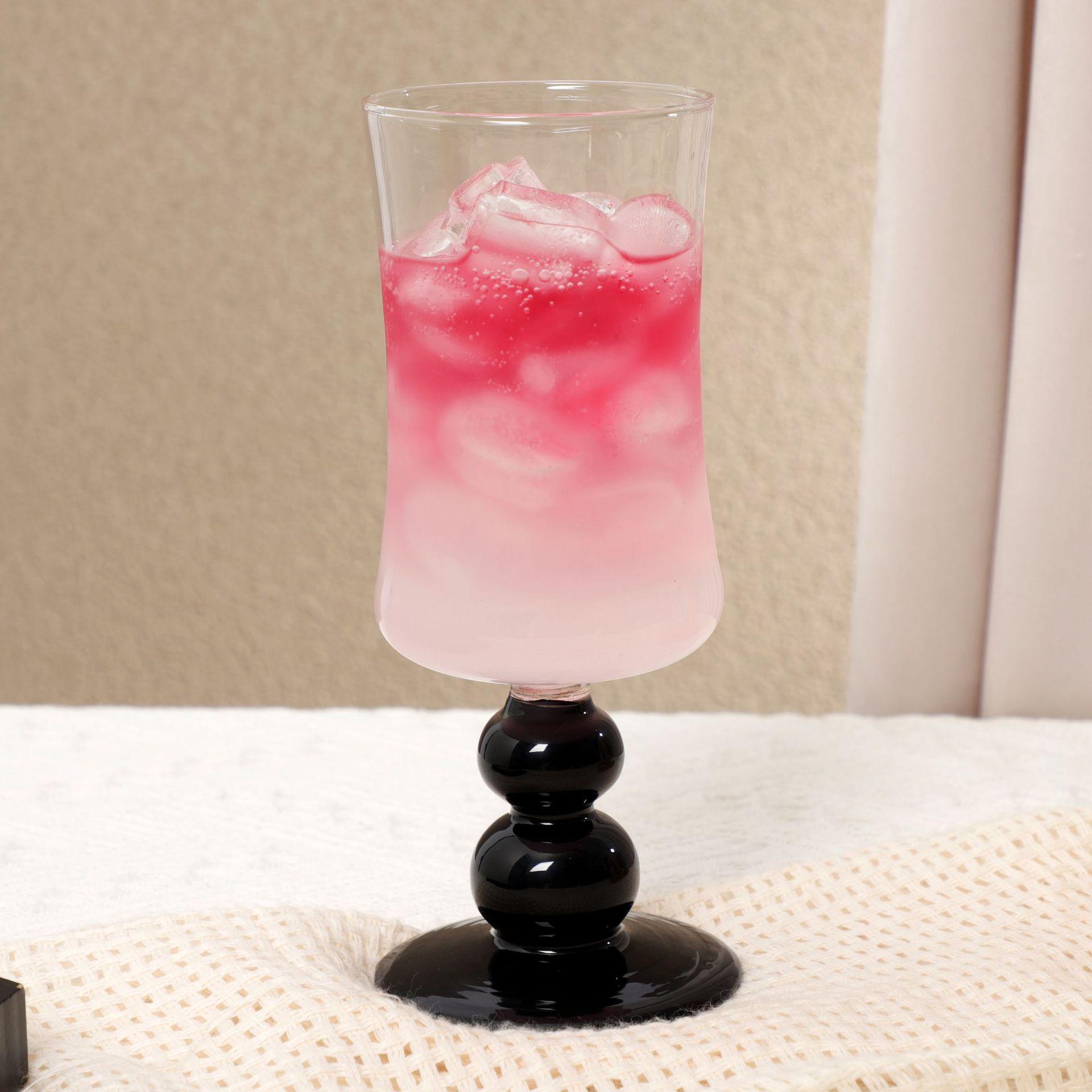 

Винтажный бокал из черного стекла: Элегантный ретро бокал для красного вина и сока