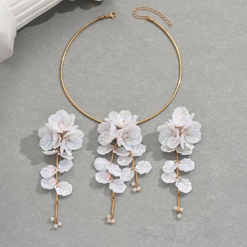 Nature Inspire Blooms Jewelry Set Comfort Fit Necklace Earrings Set Decoration for Casual or Formal Occasions