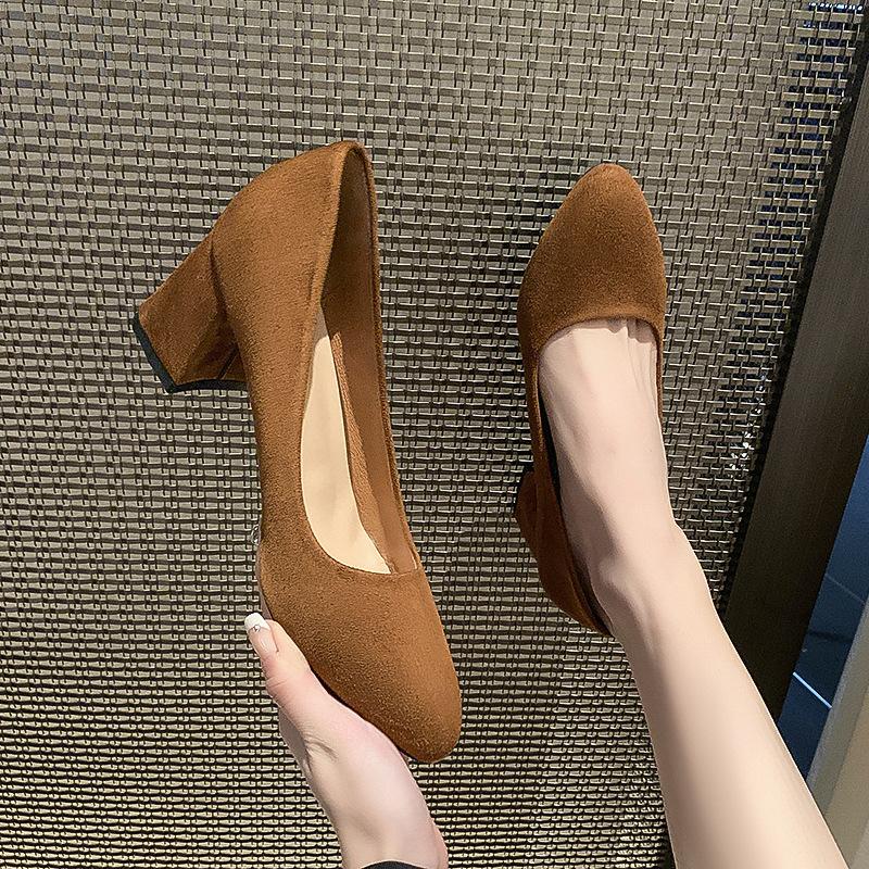 Coarse Heel High Heel Shoes Women's Large Size Square Head Versatile Fashion Women's Shoes Single Shoes Small Size Shallow Mouth Commuter Point