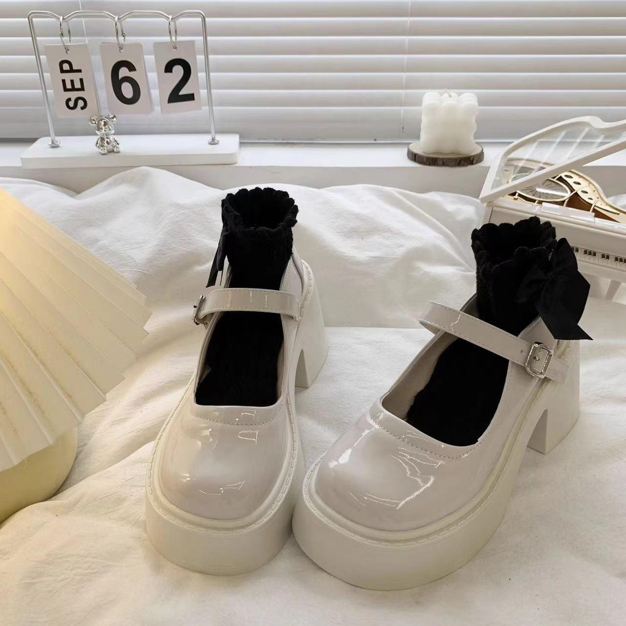 

Японські туфлі на високих підборах jk маленькі шкіряні туфлі жіночі на товстому каблуці 2024 зима нова платформа мода ретро французьке взуття Мері Джейн 40