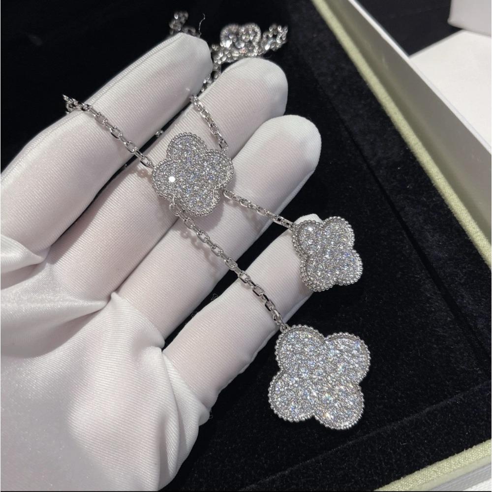 Light Luxury Large Full Diamond Four-leaf Flower Necklace Pendant Long Elegant Super Fairy Jewelry