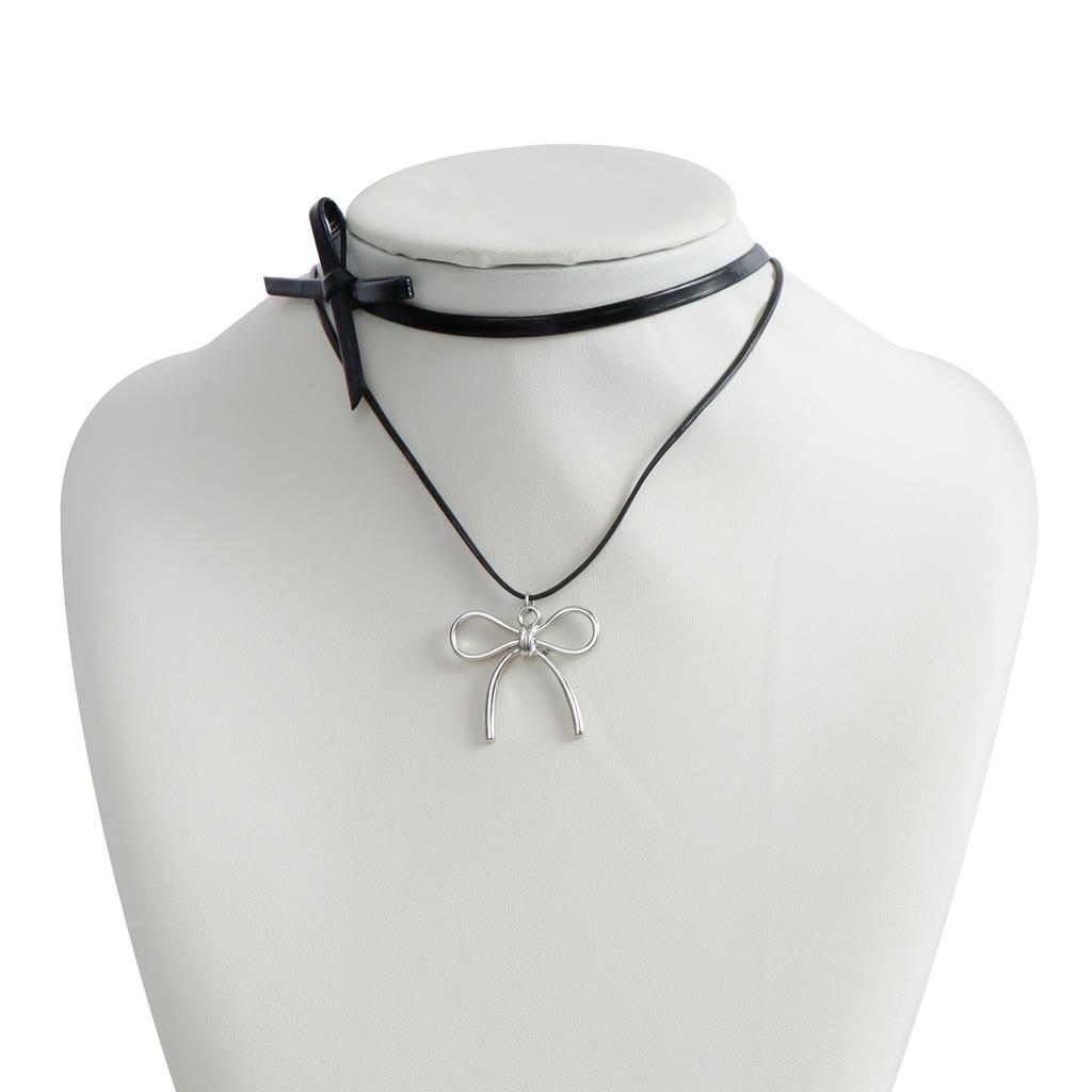 Accessories Double Leather Bow Pendant Necklace Female Sweet Cool Spice Premium Clavicle Chain