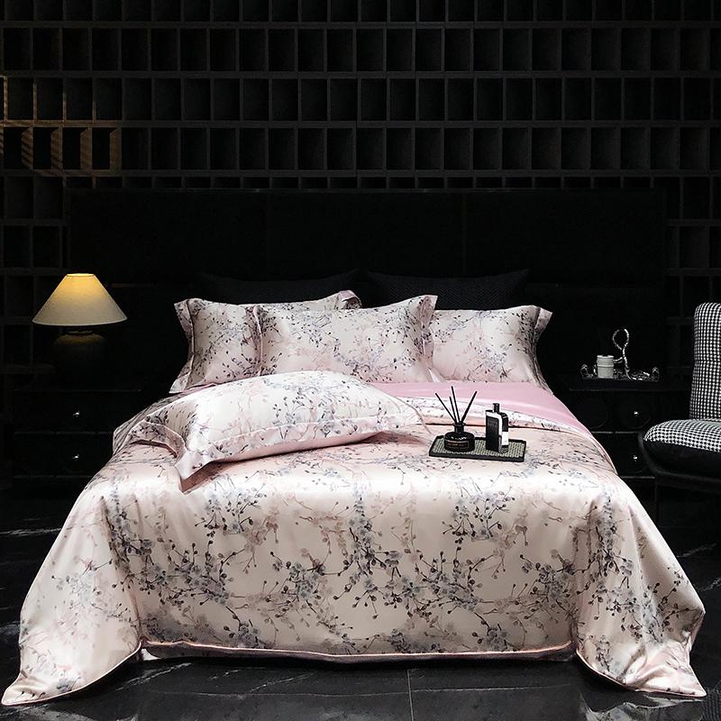 Luxury High-end Silk Bedding Set Silky Satin Quilt Cover Set Printed Queen King Duvet Cover Soft Gift for Your Lover Friends