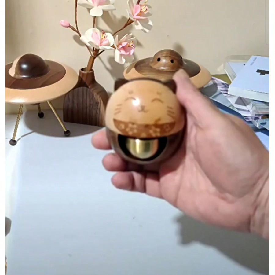 Creative Wind Chime Lucky Cat Bronze Bell Door Clock Bedroom Door Walnut Multi Functional Home Decoration Creative Moving Gift