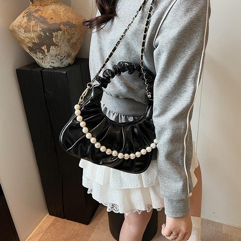 Internet celebrity pleated cloud bag summer 2025 new version of fashion niche shoulder bag women's foreign style versatile dumpling bag tide
