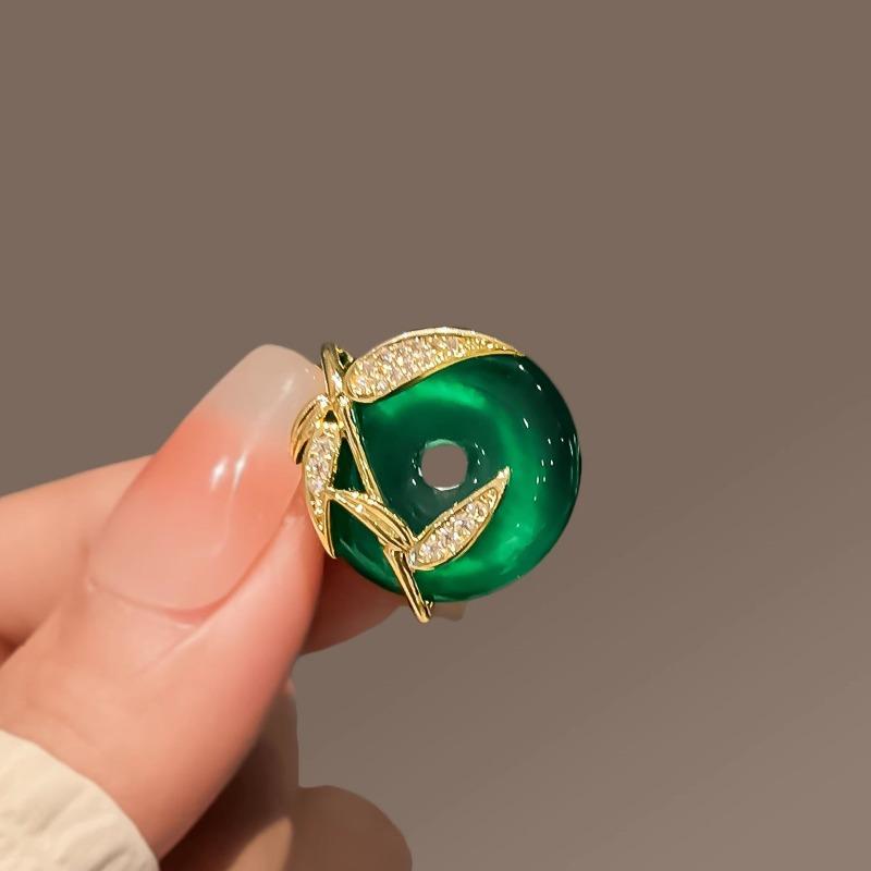 Bamboo Report Peace Clasp Brooch, High-end Women's Ancient Style Exquisite Mini Brooch, Elegant Anti-exposure Brooch