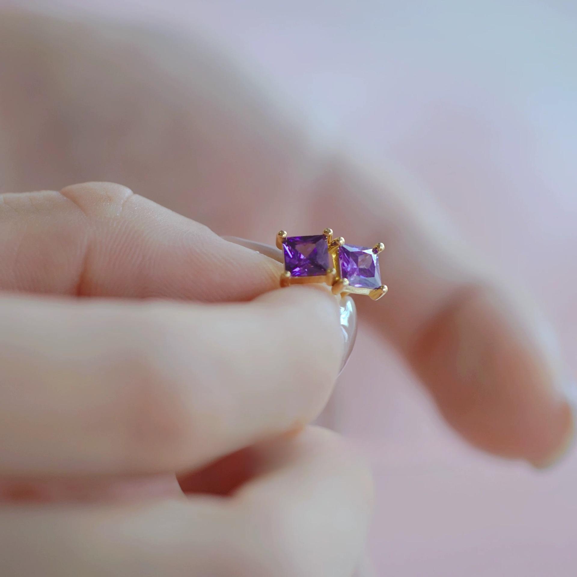 

Серьги-гвоздики из стерлингового серебра 925 пробы с цирконием, женские простые серьги-гвоздики с четырьмя инкрустированными когтями, модные и универсальные 925