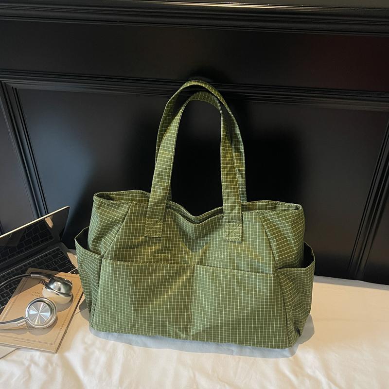 Schultertasche mit großer Kapazität Damen Vintage Karomuster Nylontasche Tragetasche Pendler Tragbar Unterarmtasche