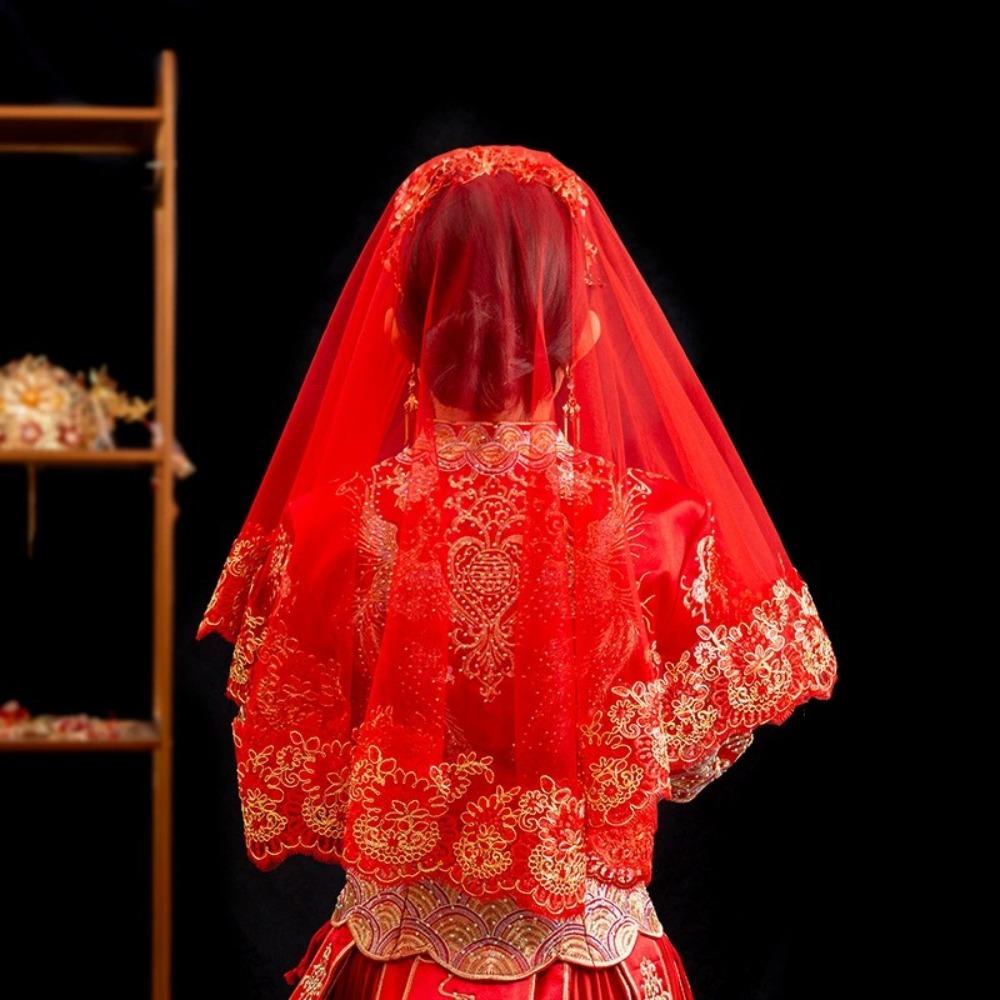 Lace Chinese Wedding Gowns Short Xiuhe Dress Veil Exquisite Gold Embroidery Red Bridal Veil Party