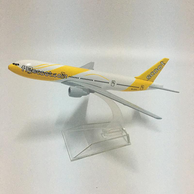 16cm Diecast Metal Singapore Scoot Flyscoot B777 Plane Airplane Aircraft Model Toy for Gift Display Collection