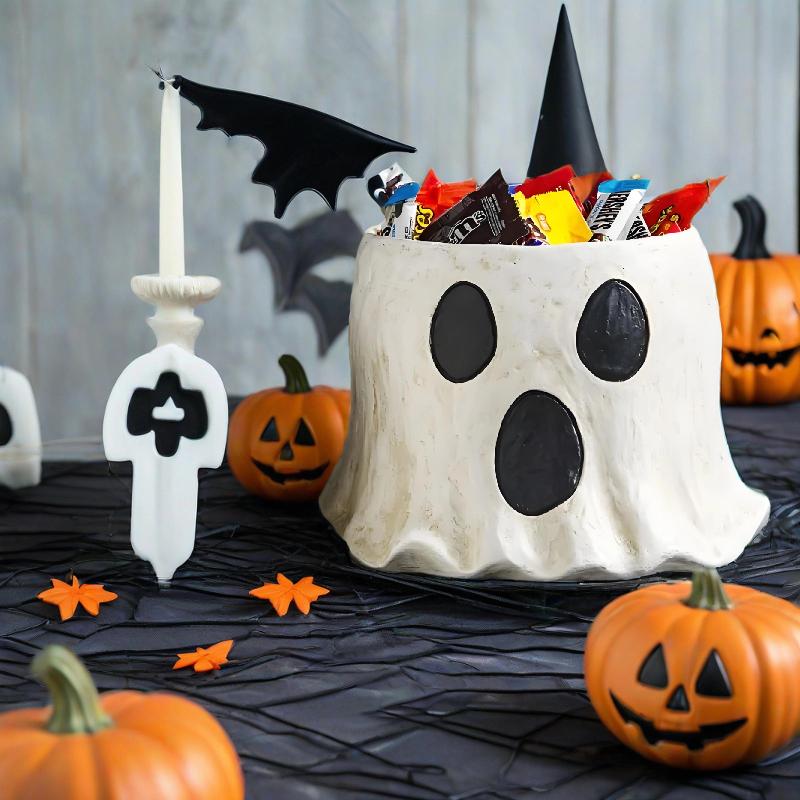 Ghost Bucket Decor, Ghost Planter Pot, Ghost Bucket Vase, Halloween Ghost Bucket, Handmade Halloween Treat Buckets