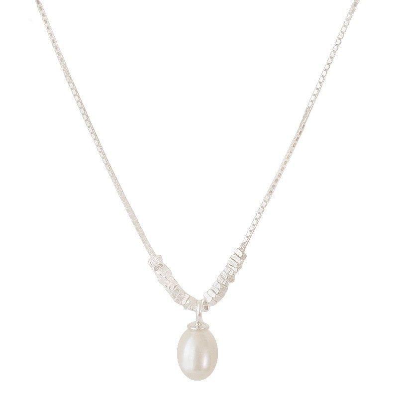 Silver Imitation Pearl Necklace: Elegant Versatile Clavicle Chain for Women