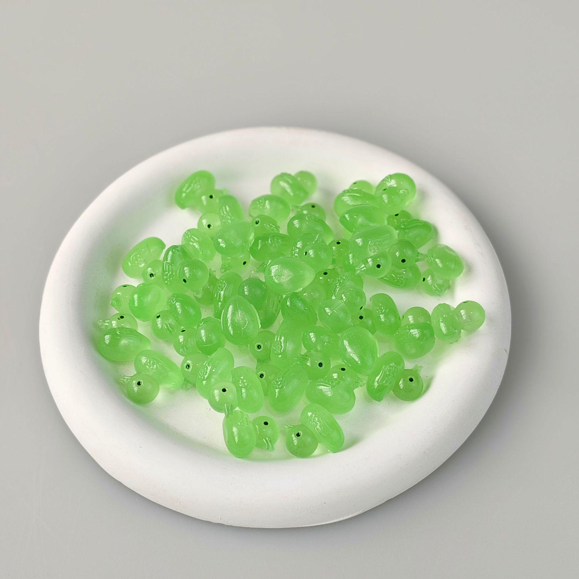 

Яркие мини-аксессуары для желтых уток ручной работы