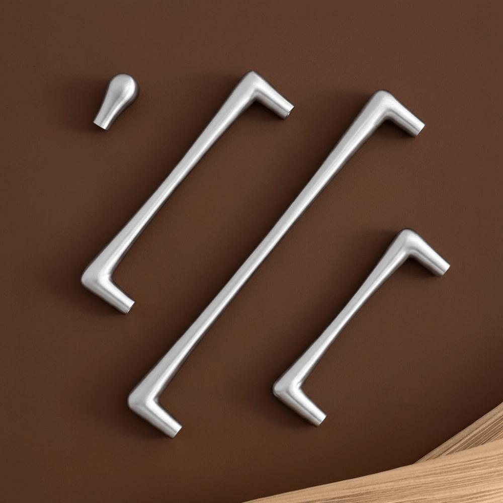 High Quality Gold/Silver Cabinet Pull Solid Smooth Furniture Handles Alloy Durable Drawer Knob for Cabinet Wardrobe Drawer