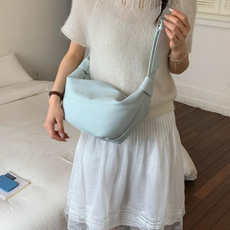 Niche Design 2026 New Casual Commuter Tote Bag Large Capacity Fashion Commuter Underarm Bag Shoulder Bag