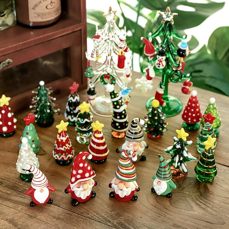 1PC Cartoon Image Handcrafted Fairy Garden Exquisite Glass Cute Christmas Tree Ornament Mini Santa Claus Figurines Desk Ornaments