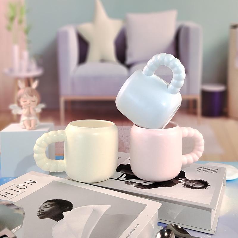 Candy-Colored Ceramic High-Value Men'S And Women'S Drinking Cups, Pearl Handles, Household Coffee Cups With Lids And Spoons