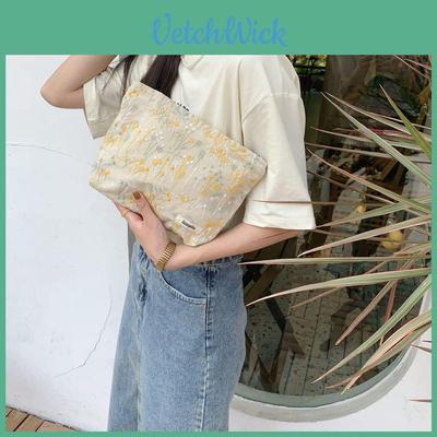 Exquisite Embroidered Floral Makeup Bag For Women Portable Coin Purse With Large Capacity