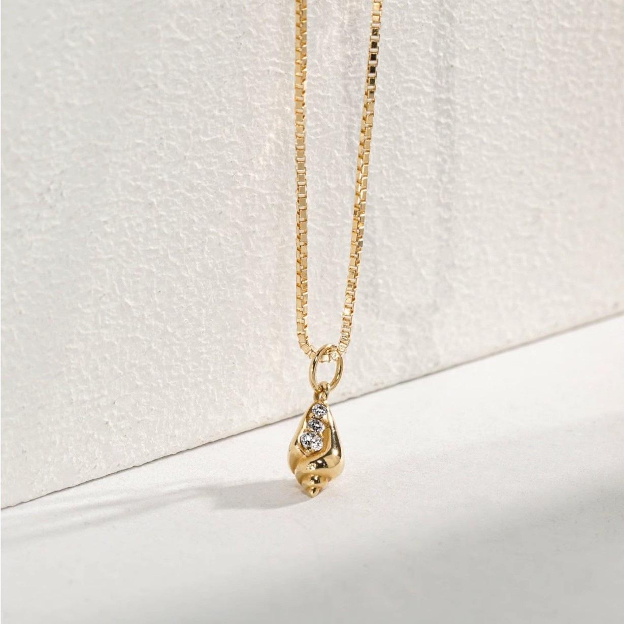 Voice of the Sea: 18K Gold Plated S925 Silver Seashell Zircon Pendant Necklace 18K Gold