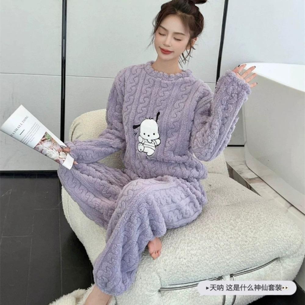 **Kadın Flanel Pijama Takımı Yuvarlak Yaka Jakarlı Uzun Peluş Kalın Sıcak Ev Giyimi**