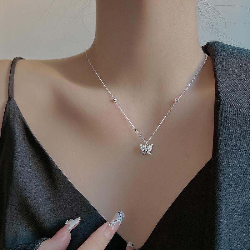 Flash Diamond Butterfly Necklace Women's Light Luxury Niche Temperament Collarbone Chain Year Item Jewelry
