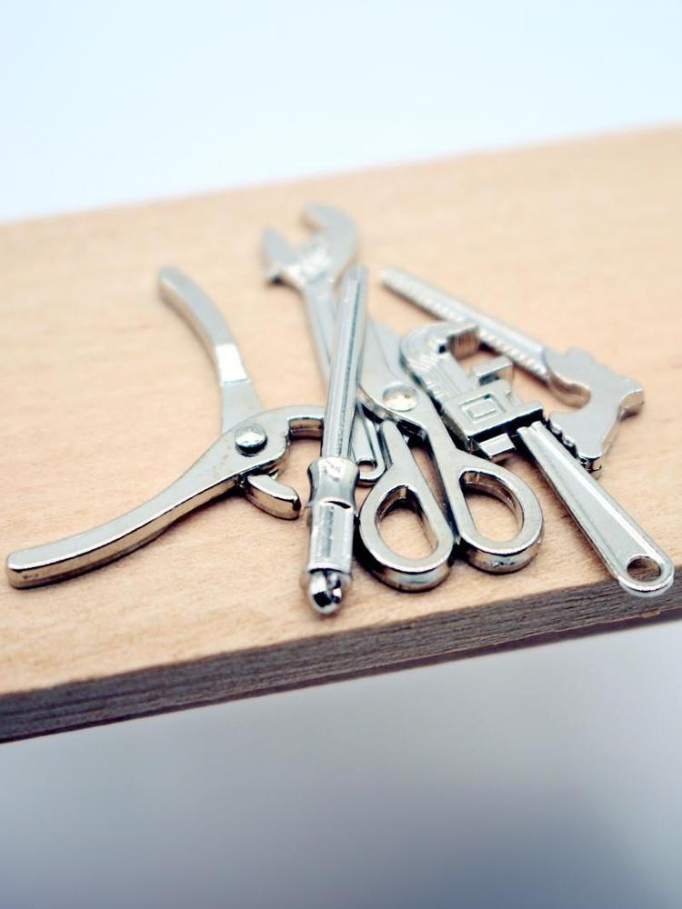 5Pcs 1:12 Dollhouse Mini Alloy Adjustable Wrench Pliers Tools Set Miniature Repair Model Scene Props Doll House Decor Toys Gift