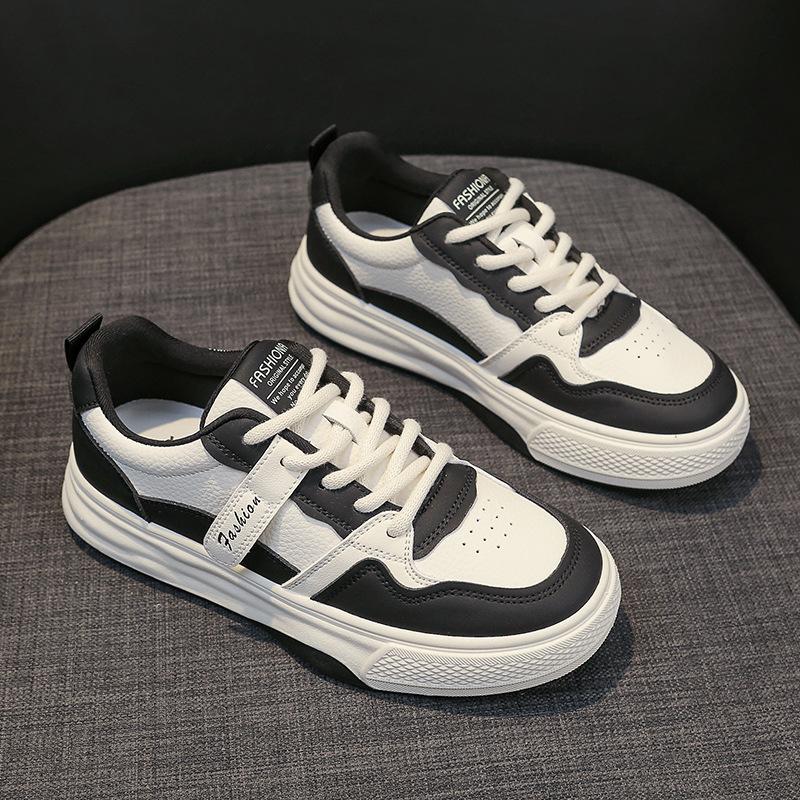 

2025 little white shoes women s versatile thick-soled heightening lace-up board shoes Korean version fashion student sports and leisure shoes 35