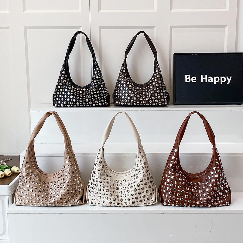 Borsa Piccola Sottobraccio Vintage da Donna con Borchie in Ecopelle a Tracolla per Uso Quotidiano