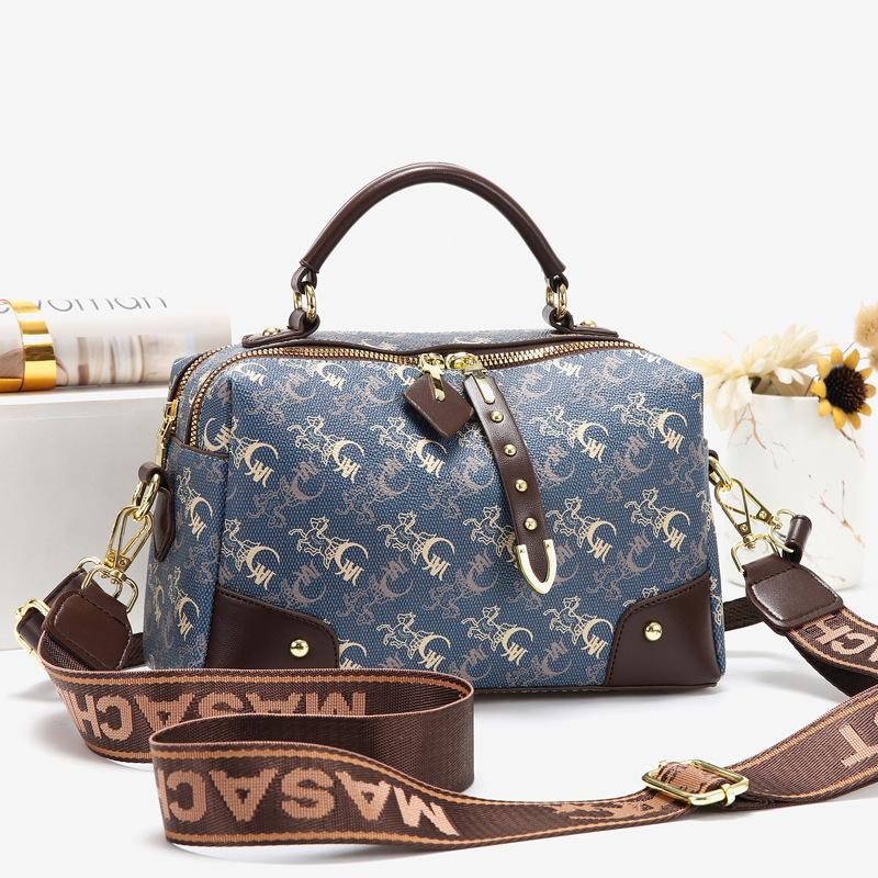 Bag Messenger Bag Women's 2025 New Handbag Shoulder Women's Bag Small Square Bag Middle-aged Mother Senior Sense Women's Bag