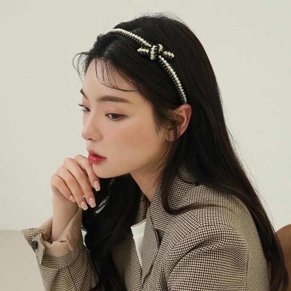 Pearl Mini Ribbon Hairband (22HB024) Black model
