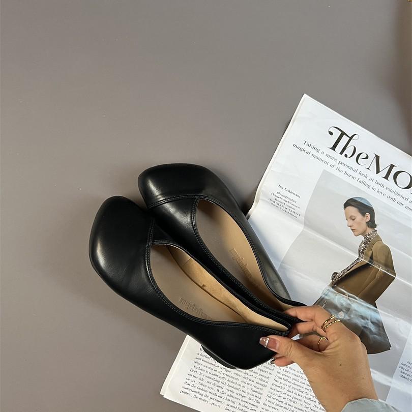 Simple square head shallow mouth flat sole shoes women's spring 2025 new commuting temperament gentle four-season ladyshoes