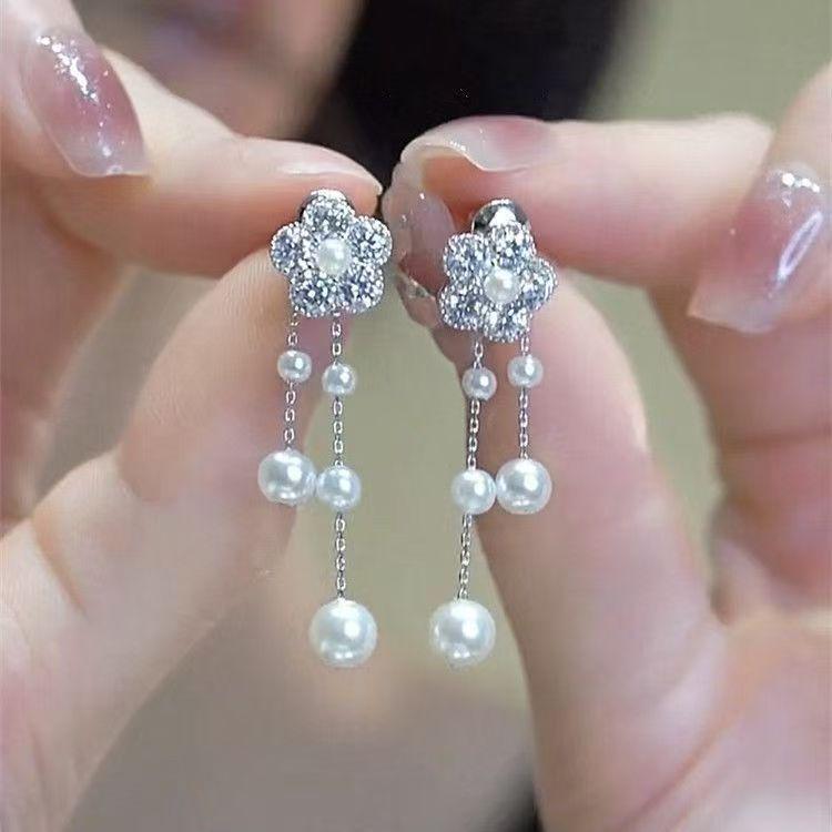 

Elegant French Zircon Flower Pearl Tassel Earrings for Women - Luxury Fashion Statement 0003268035