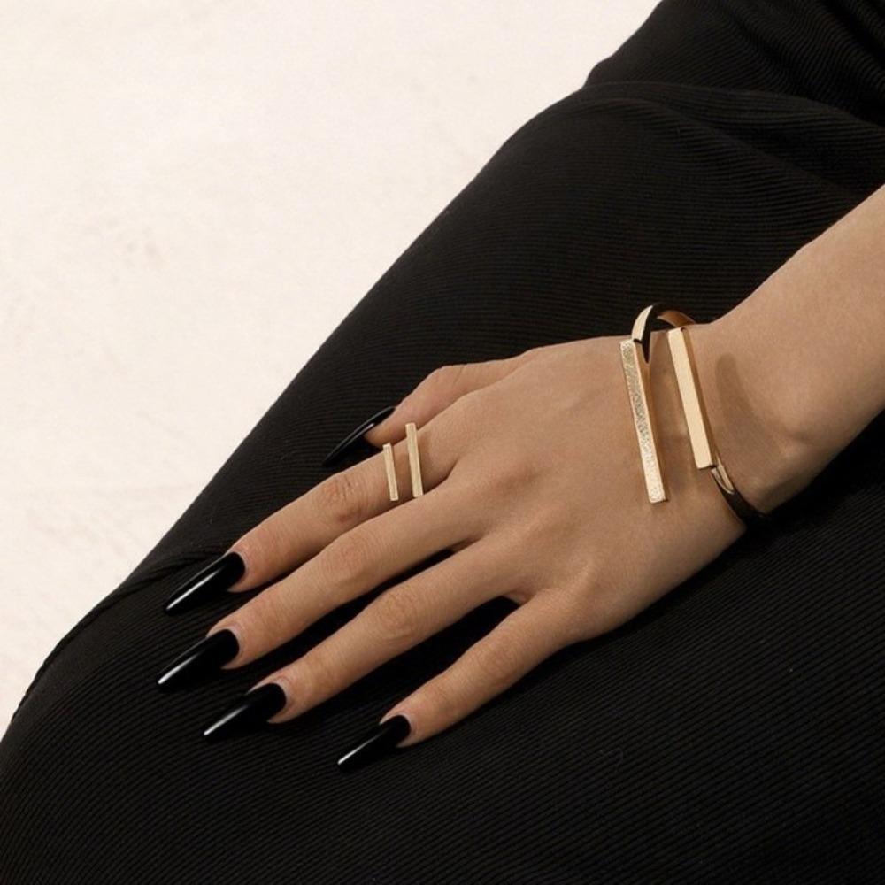 Bracelet INS Minimalist Irregular Wave Jewelry Metal Glossy Bracelet Ladies Jewelry