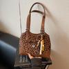 Today's popular high-end leopard print underarm bag women's new versatile fashion shoulder tote bag