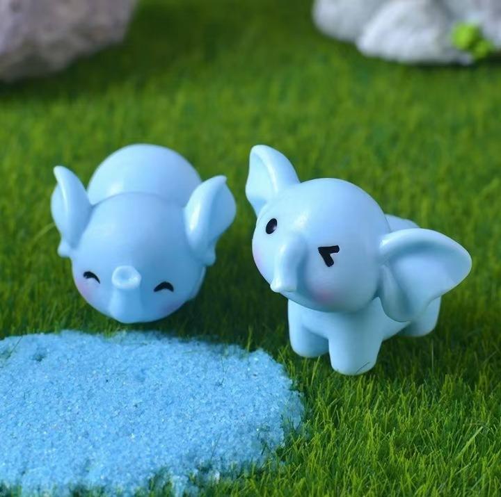 Adorable Blue Elephant Resin Ornament for Creative Desk or Miniature Scenery