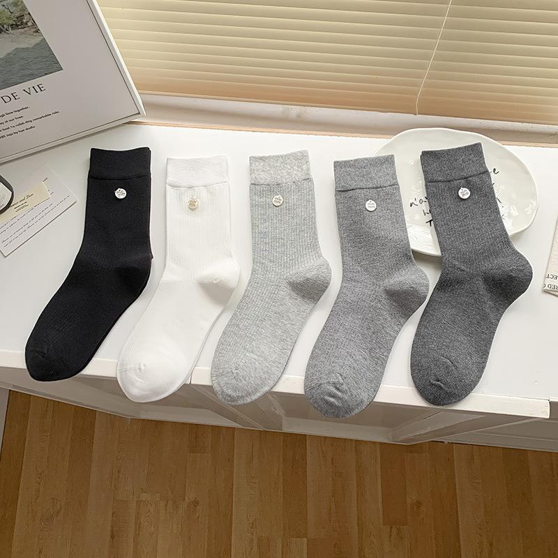 Female Autumn New Button Solid Color All Go Boneless In The Tube Stack Socks