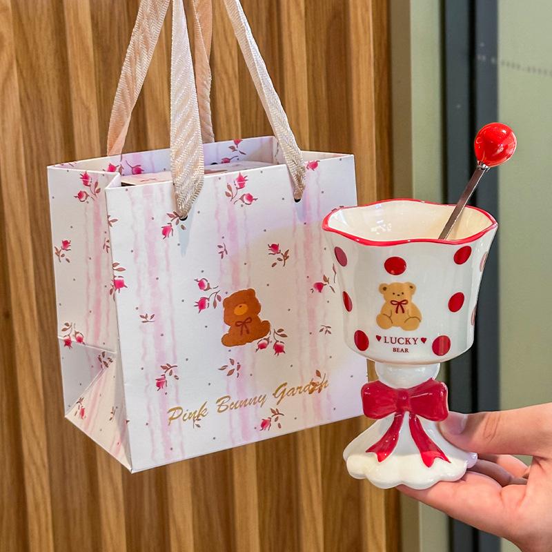 Give Your Best Friend a Birthday Gift, Cute and High-value Bear Cup, Soft and Cute Ceramic Mug, and Female Souvenir Gift Box.