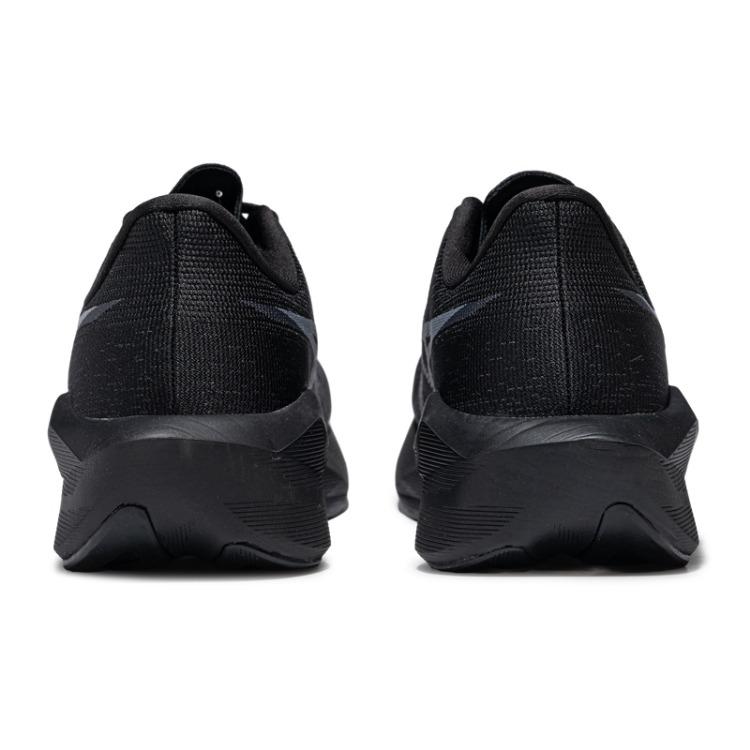 Asics Novablast 6 Szerokie Wygodne Oddychające Responsywne Buty do Biegania Męskie sneakers Czarny Biały 1011C242-002