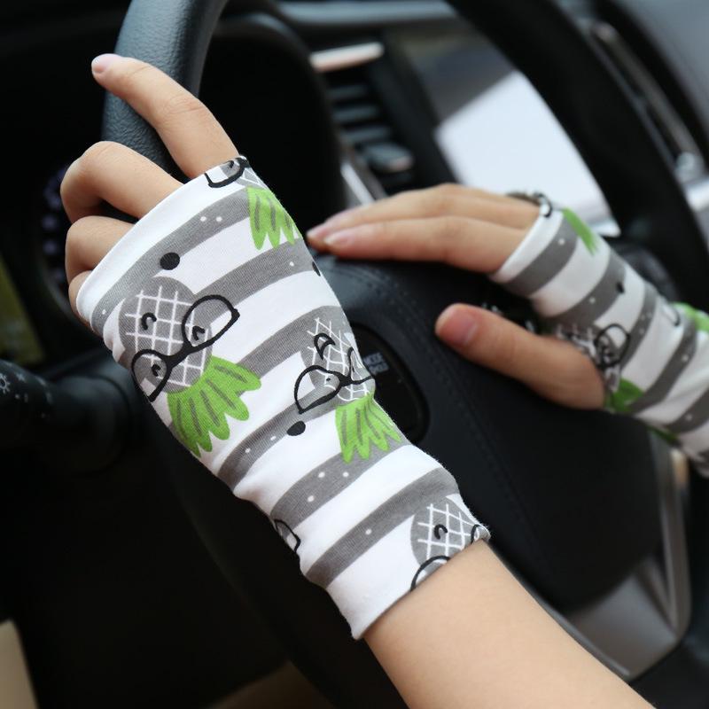 Unisex Thin Cotton Sun Protection Half-Finger Gloves for Summer Driving and Writing, Covers Scars