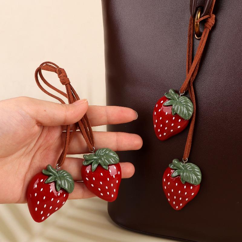 Cute Strawberry Bag Pendant Braided Strawberry Ornaments Creative Keychain Strawberry Car Hanging