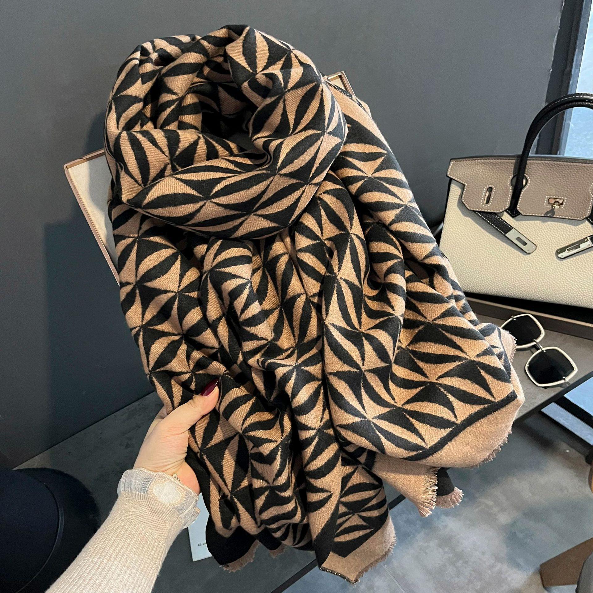 Exquisite Thickened Shawl Abstract Geometric Imitation Cashmere Shawl Scarf Dual Purpose Winter Warm Scarf Double Sided 190*65cm